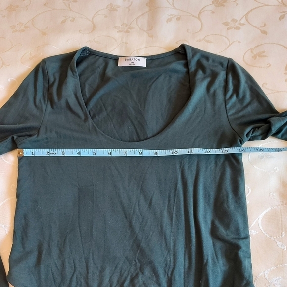 Aritzia Babaton Jeronimo Longsleeves Crop Top - Picture 6 of 9